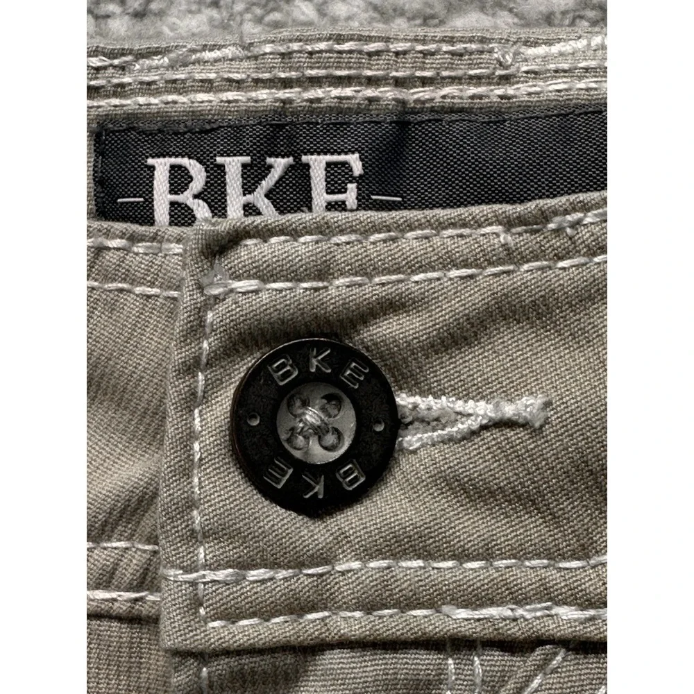 BKE BUCKLE STANDARD FIT‎ FLAT FRONT KHAKI SHORTS MENS 36 Pockets Casual - Picture 8 of 11